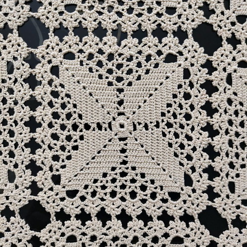 Handmade Crochet Tablecloth like new, 1.85m x 1.45m, vintage 1980s
