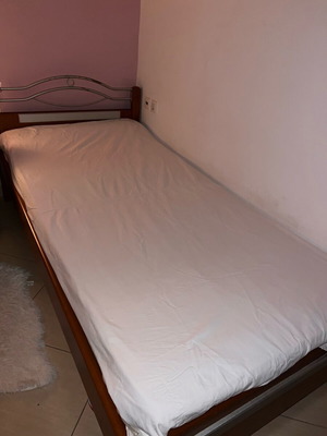 Single bed used, solid wood, 2x1 meter, vintage