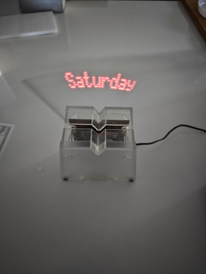 Invotis LED Pendulum Clock like new, digital table model