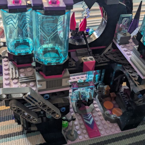 LEGO DC Super Hero Girls 41239 Eclipso Dark Palace set