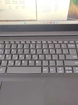 Laptop Lenovo V15-ADA σαν καινούριο με Ryzen 3020e, 8GB, 256GB SSD, Windows 10
