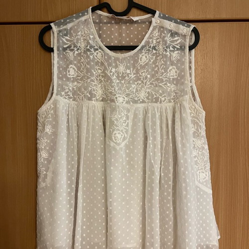 Zara sleeveless blouse like new, transparent, size M