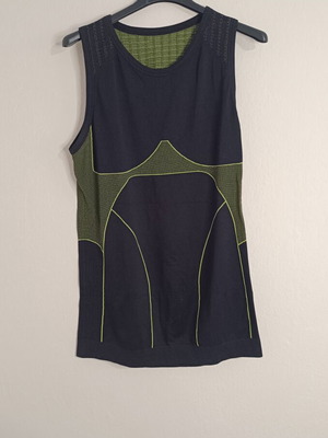 Men's Athletic Shirt size M like new, black and green