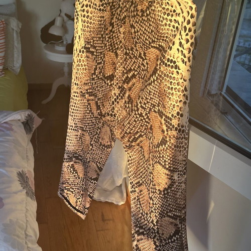 Pin Up pants like new, medium size, multicolor pattern