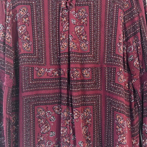 Cotton On women's boho blouse like new, 100% viscose, paisley pattern
