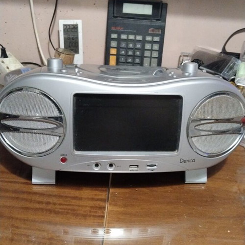 DENCA boombox 7 inch MPEG 4 DVD USB radio FM/AM