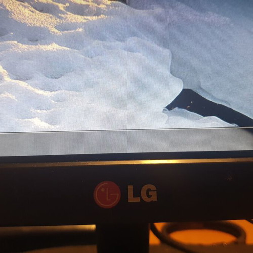 LG 22M35A 22" LED Monitor like new, 1920x1080 Full HD