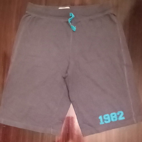 Kids shorts size M like new