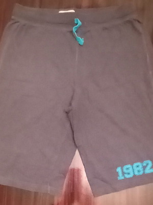 Kids shorts size M like new