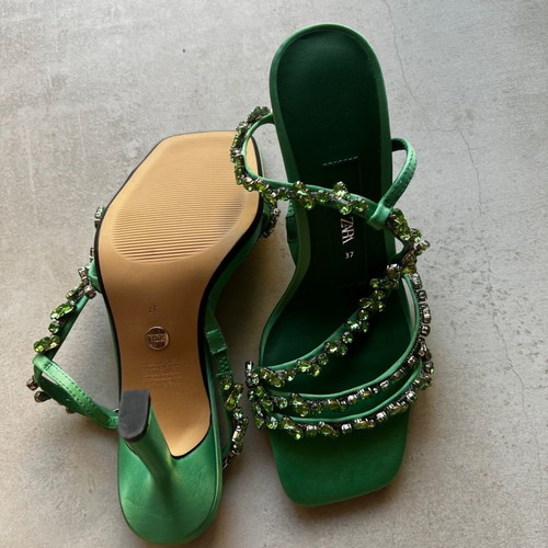Zara sandals new with straps and beads, size 37, green