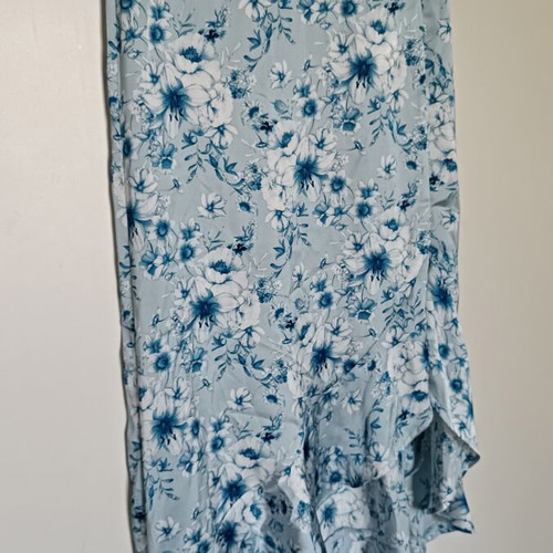Pink Woman floral skirt with asymmetric ruffle hem