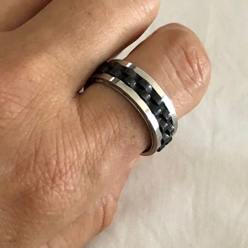 Men's steel ring used with movable middle part