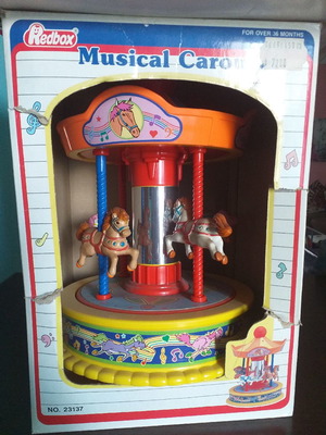 Καρουζέλ καινούργιο, λειτουργεί κανονικά