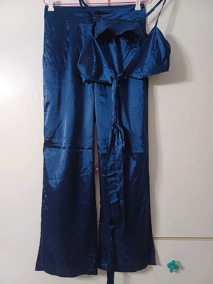 Shein σετ παντελόνα και τοπ medium 7ευρω το σετ μαζί