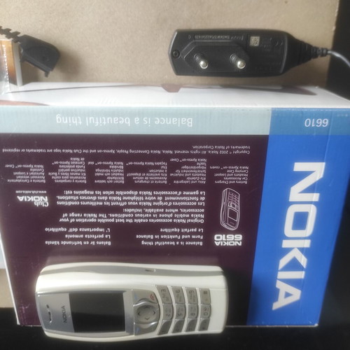 Nokia 6610 collector's phone like new with original accessories