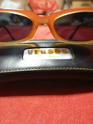 Versus by Versace vintage unisex oval sunglasses with original leather case
