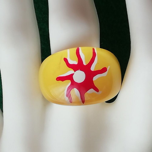 Blown glass sun ring in yellow color new