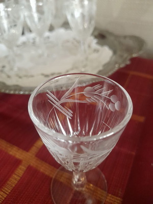 Vintage French Liqueur Glasses Set of 8 like new