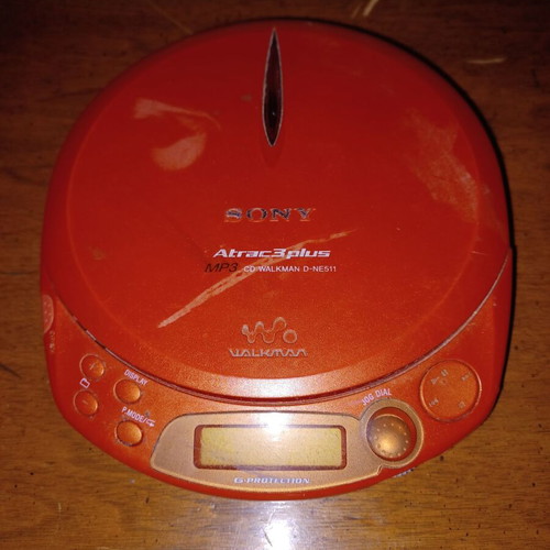 Sony CD Walkman D-NE511 used, vintage, functional