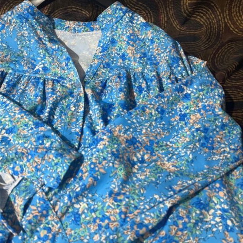 Shirt new blue with flowers, size Large
