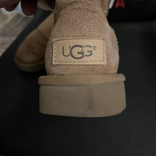 Ugg Classic Short II boots size 38 chestnut like new