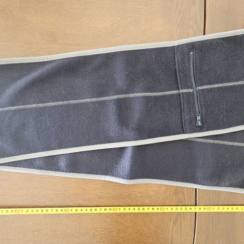 Gap scarf like new, black