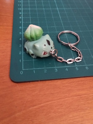 Bulbasaur Pokémon keychain like new