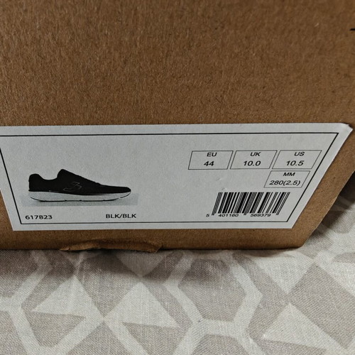 Safety Jogger Athletic Shoes like new, size 44, black and white