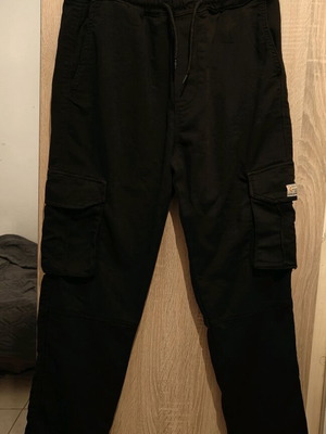 Men's cargo sweatpants medium used, black with side pockets