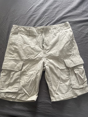 Βερμούδα Old Navy μπεζ σαν καινούργιο, μέγεθος M