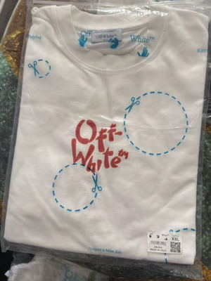 Off White t-shirt new, white with red, size XXL