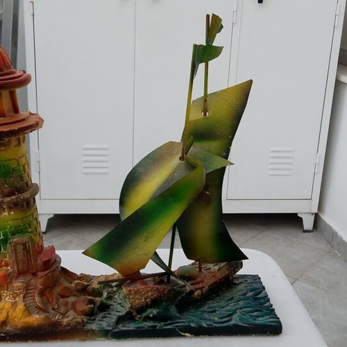 Antique decorative item over 50 years old like new, 26cm x 24cm