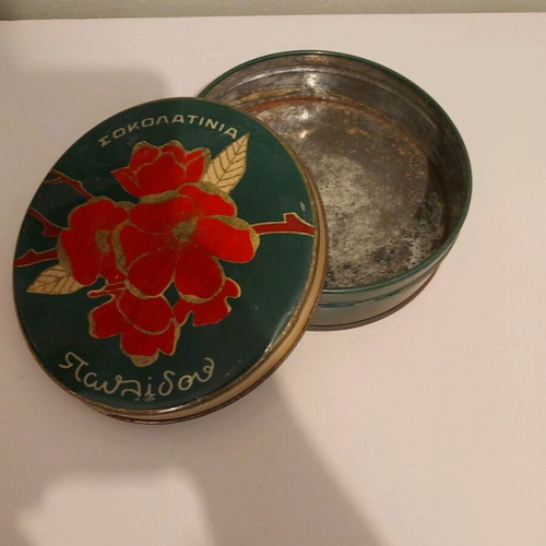 Tin collectible used