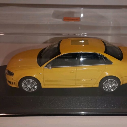 Audi RS4 1/43 συλλεκτικό μοντέλο καινούργιο