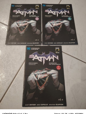 Batman Death in The Family comic set like new, three issues complete