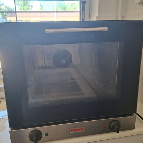 Thermal convection oven used, 4 trays