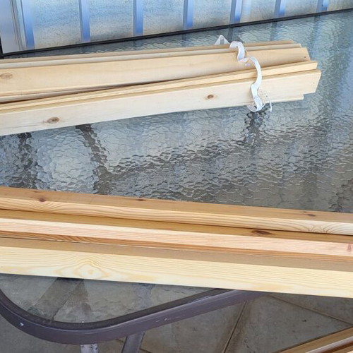 Loft bed like new with protective wood and ladder