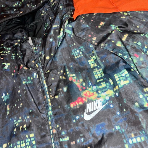 Nike Lightweight Reversible Windbreaker Jacket with City Print