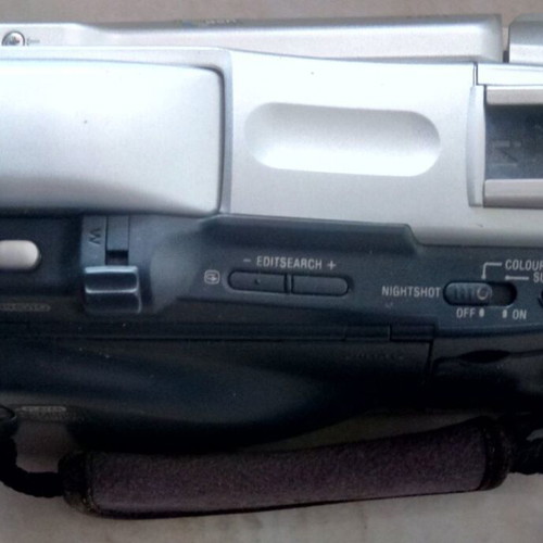 Sony Handycam DCR-TRV16E PAL MiniDV camcorder used