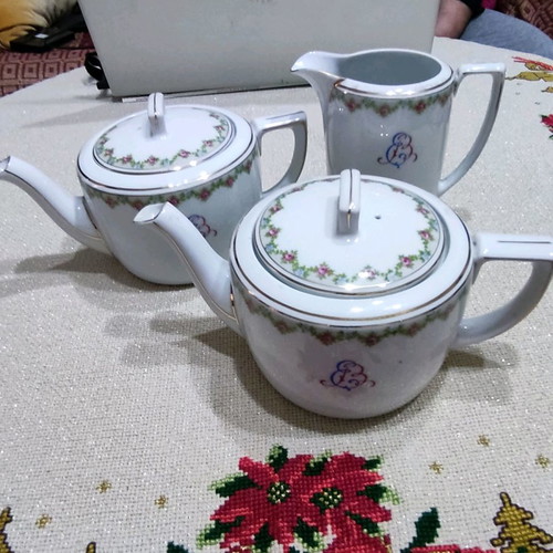 Altrohlau CMR porcelain teapots and creamer used