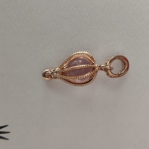 Pandora gold hot air balloon charm