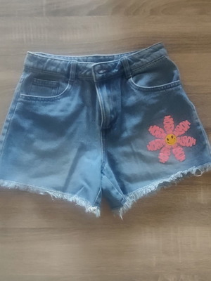 Σορτς A.A UNDERWEAR σαν καινούργια, μεγέθη 152 εκ. και 158 εκ.