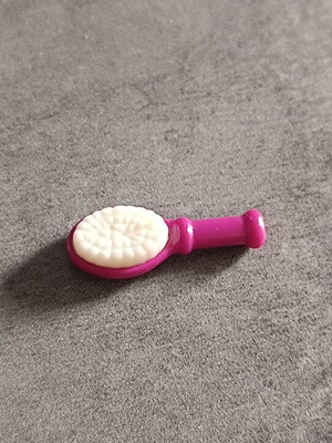 Playmobil hairbrush toy accessory