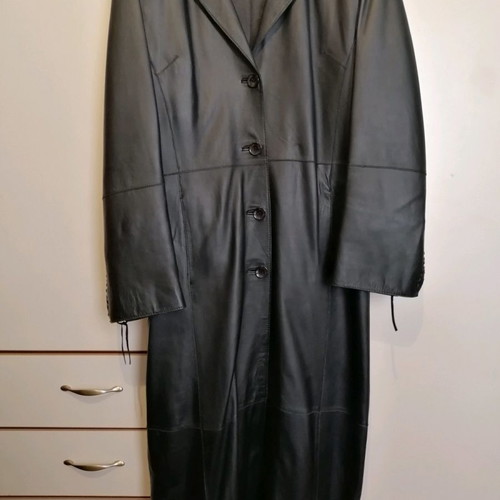 Women's leather coat used, size medium, gray