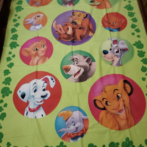 Children's bedding set with animals, like new