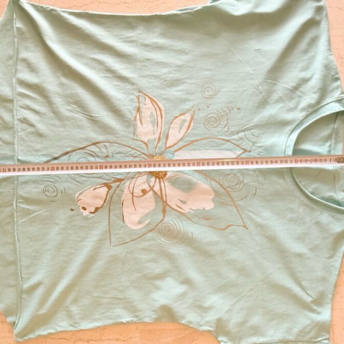 Mint blouse with golden details like new, one size