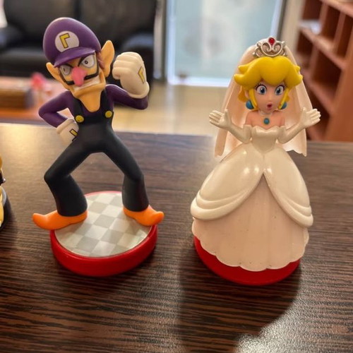 Amiibo Super Mario Set 6 Figures like new