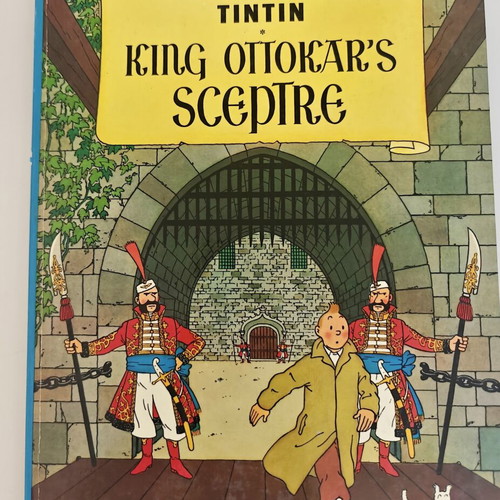 The Adventures of Tin Tin hardcover album like new, Methuen 1971