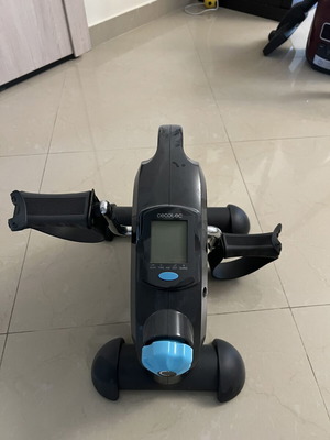 Mini Exercise Bike Cecotec like new with LCD display
