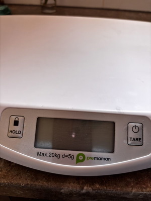 Baby scale up to 20 kg like new